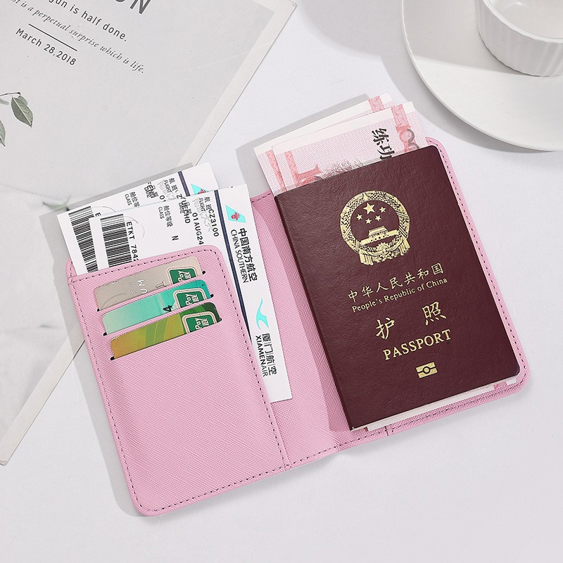Hello Kitty Women Passport Cov - đánh giá và giá Tech Accessories Travel
